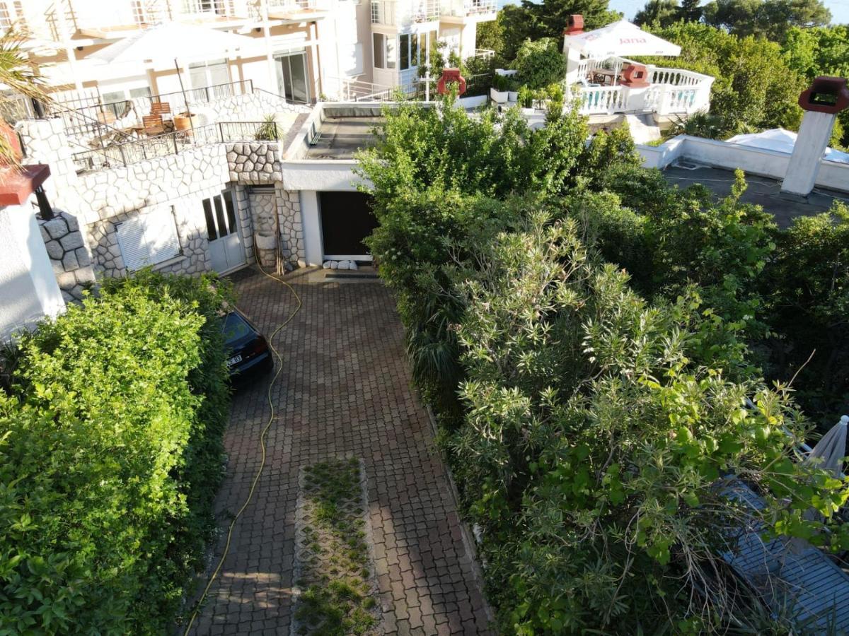 La Villa - Beach House & Rooms تْسْغيكفانِتْسا المظهر الخارجي الصورة