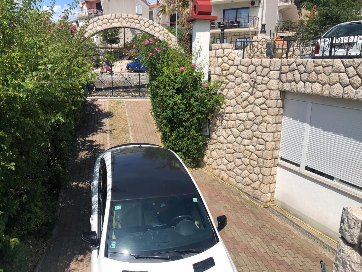 La Villa - Beach House & Rooms تْسْغيكفانِتْسا المظهر الخارجي الصورة